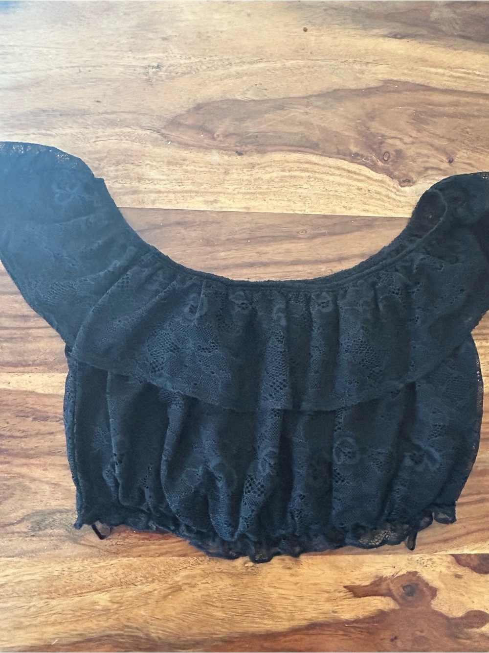 Garage black off-the-shoulder cropped top delicate lace fabric ruffled XS